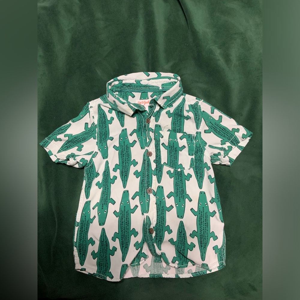 Alligator Patterned button down shirt 5T